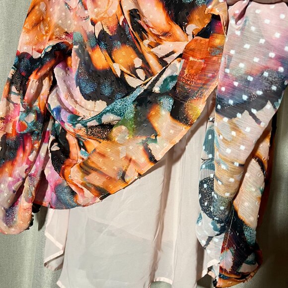 TORRID LONG SLEEVE SIZE 4 - Picture 3 of 4